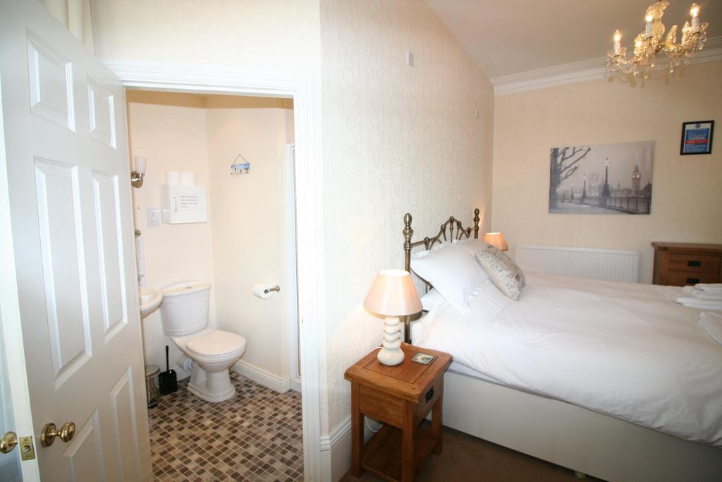 Lincoln House Bed & Breakfast บริดลิงตัน ภายนอก รูปภาพ